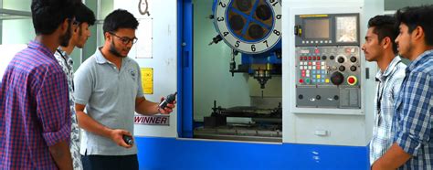 cnc machining technology student|universal technical institute cnc training.